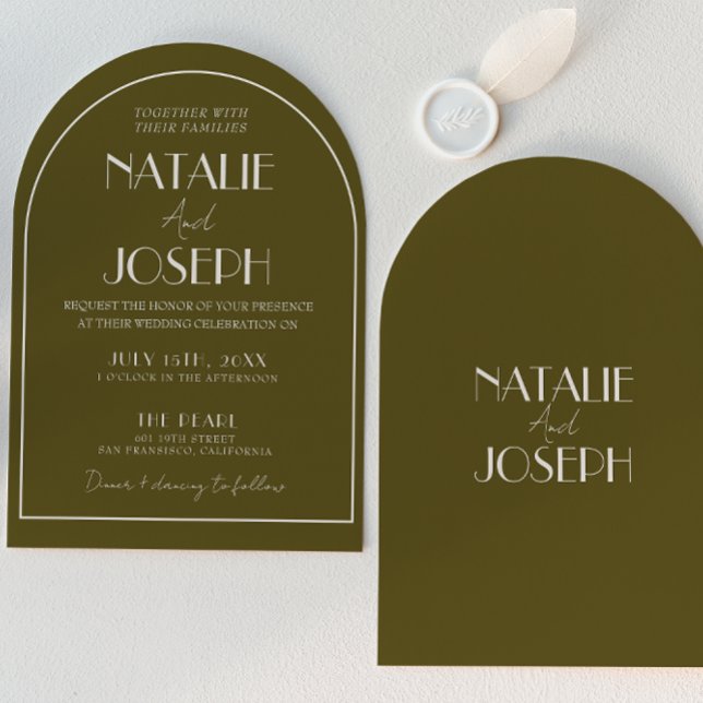 Classy Grasslands Old Money Retro Arched Wedding Einladung (Von Creator hochgeladen)