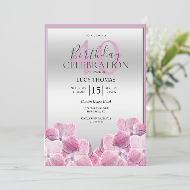 Classy Pink Blume Dekoration Geburtstag Einladung (Stehend Vorderseite)