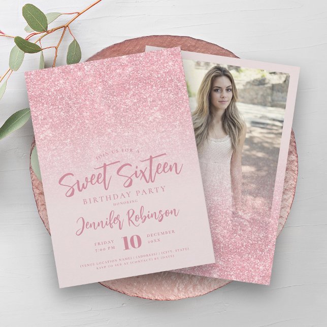 Classy Rose Gold Blush Glitzer Foto Sweet 16 Einladung (Classy Rose Gold Blush Glitter Photo Sweet 16 Invitation)