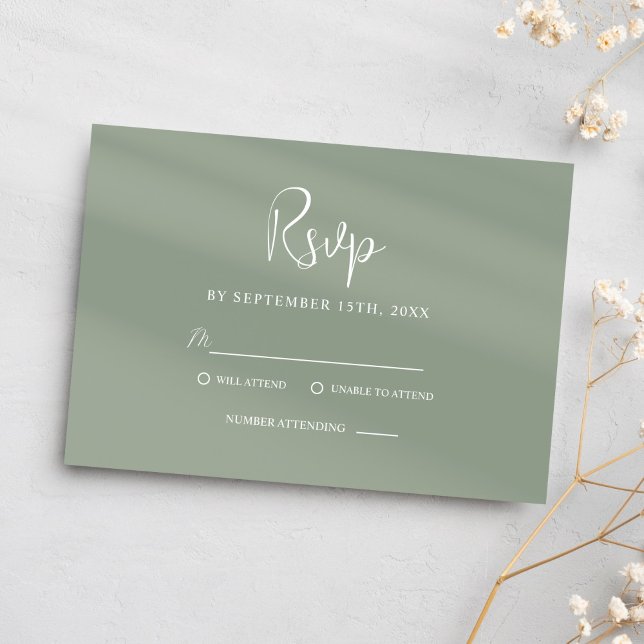 Classy Sage Green Script Moderne Elegante Hochzeit RSVP Karte (Classy Sage Green Script Modern Elegant Wedding RSVP Card)