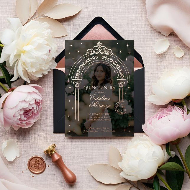 Classy Tiara Celestial Moon Star Foto Quinceañera Folieneinladung (Classy Tiara Celestial Moon Star Photo Quinceañera Foil Invitation)