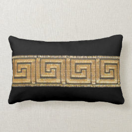 Clé grecque d'or sur oreiller à lancer noir
