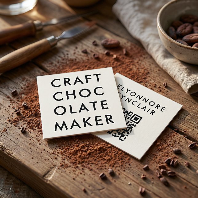 Clean Minimal Craft Chocolate Maker QR Code Square Quadratische Visitenkarte (Von Creator hochgeladen)