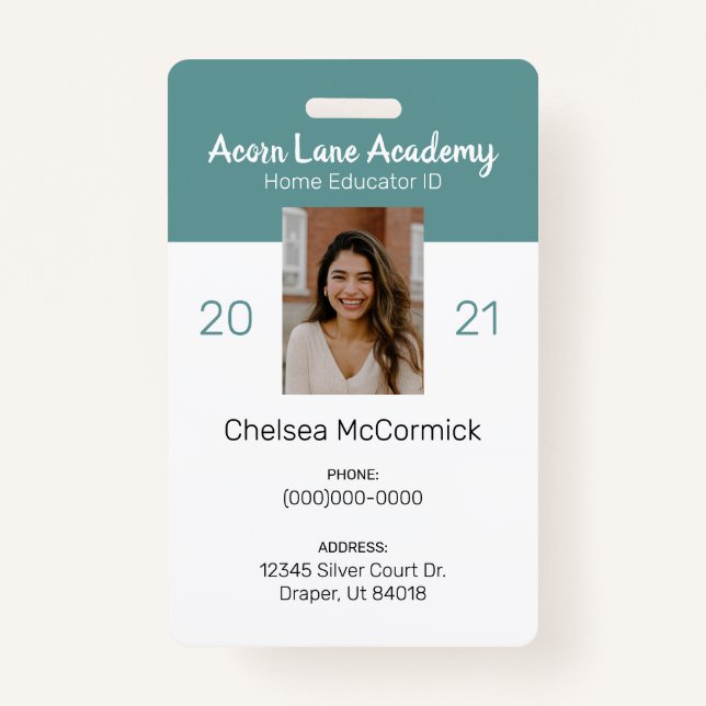 Clean Turquoise Homeschool Educator ID Badge (Devant)