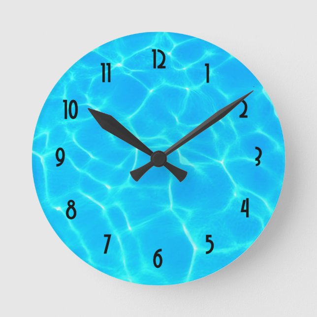 Clear Blue Pool Water Foto Runde Wanduhr (Vorderseite)