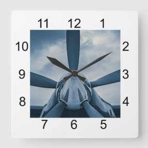 Clear Prop! Quadratische Wanduhr