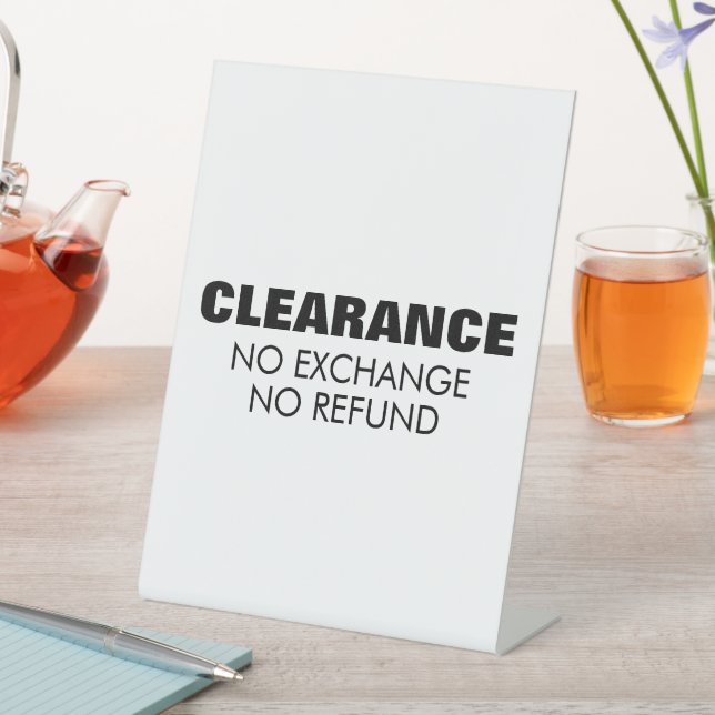 Clearance Sale, No Exchange No Refund Sign Sockelschild (In Situ)