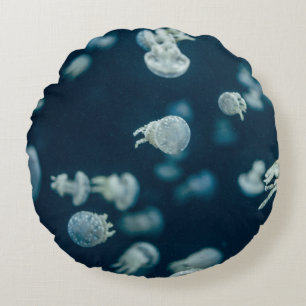 CLOSE-UP PHOTOGRAPHY OF JELLYFISH RUNDES KISSEN