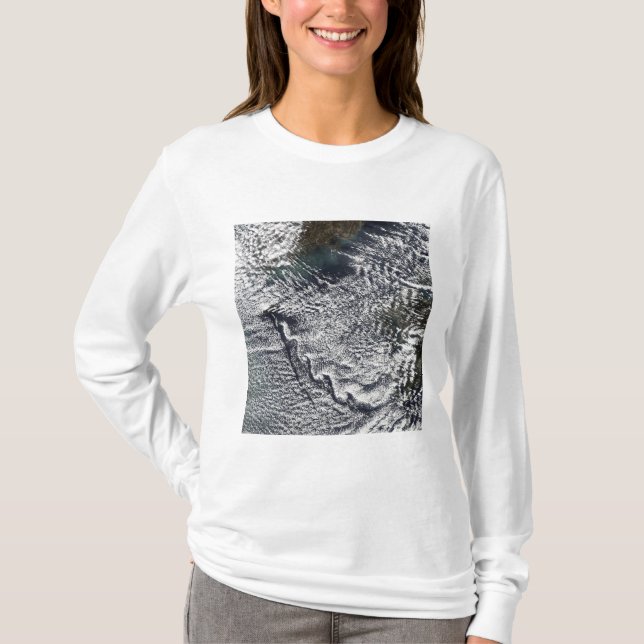 Cloud-Vorstöße gegen Cheju Do, Südkorea 2 T-Shirt (Vorderseite)