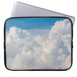 Clouds in the Sky Laptopschutzhülle