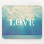 Cloudy Blue Sky Liebe Typografie Mousepad<br><div class="desc">Elegante und einfache Liebe geschrieben im Himmel.</div>
