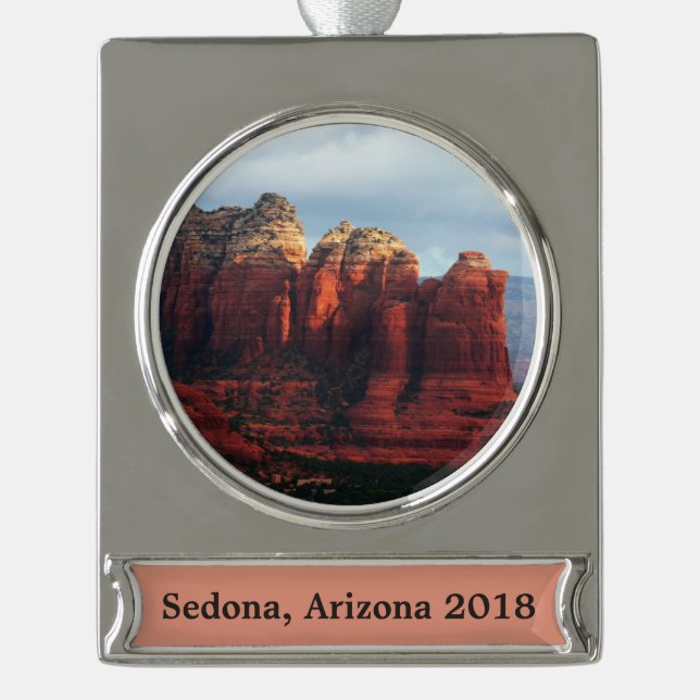 Cloudy Coffee Pot Rock in Sedona Arizona Banner-Ornament Silber (Vorderseite)