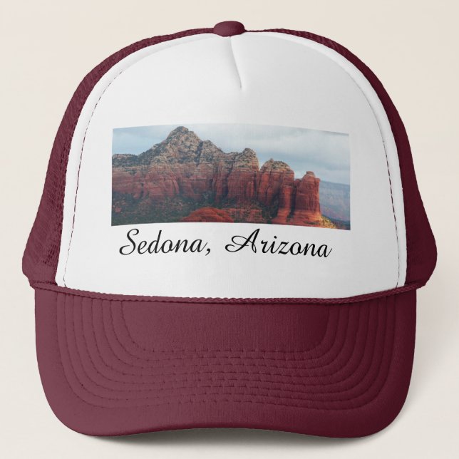 Cloudy Coffee Pot Rock in Sedona Arizona Truckerkappe (Vorderseite)