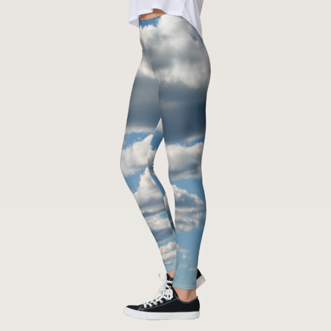 Cloudy Skies Blau und Weiße Leggings (Links)
