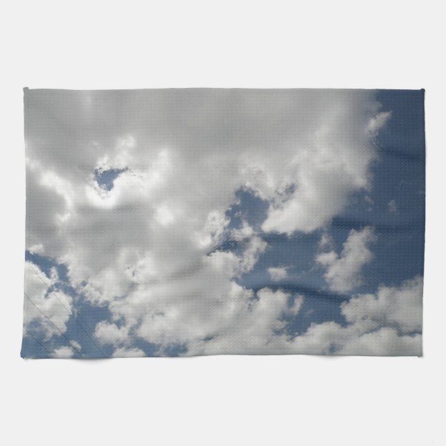 Cloudy Skies Kitchtuch Handtuch (Horizontal)