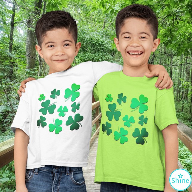 Clover Kleeblatt Leaf Niedlich St Patrick's Day Ir T-Shirt (Von Creator hochgeladen)