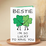 Clover St Patrick's Day Funny Friend Geburtstag Dankeskarte<br><div class="desc">Suchen Sie eine einzigartige Möglichkeit, Ihre Liebe und Ihren Spaß zu Ihrem besten Freund auszudrücken? Unsere lustige vierblättriges Kleeblatt-Grußkarte ist die perfekte Wahl für Ihren Geburtstag oder St. Patrick's Day! Passen Sie es an, indem Sie Ihre eigene persönliche Nachricht hinzufügen. Das Design besteht aus zwei grünen vierblättrigen Kleeblattern. Eine gute...</div>