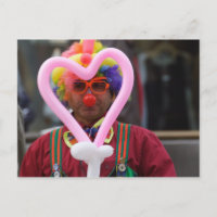 Clown mit rosa Herz