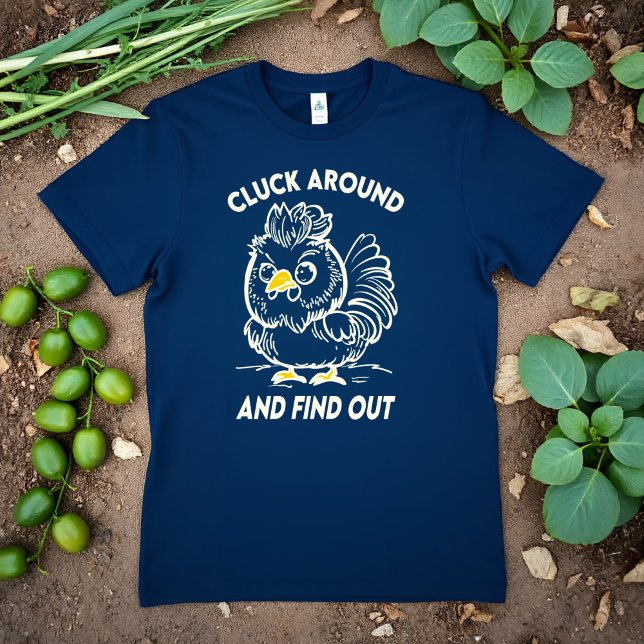 Cluck Around and Find Out Lustiges Wütendes Hühner Tri-Blend Shirt (Bold, funny chicken tee with edgy humor perfect for fans of sarcastic dad jokes!)