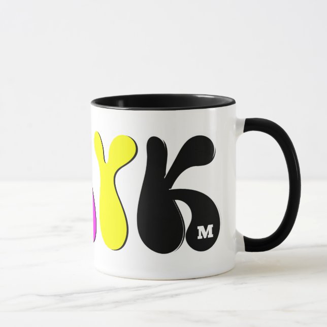 CMYK Funky Retro Monogram Tasse (Rechts)