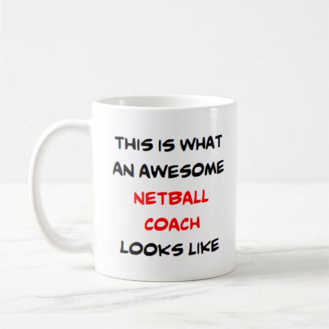 coach de netball, énorme tasse de café (Gauche)