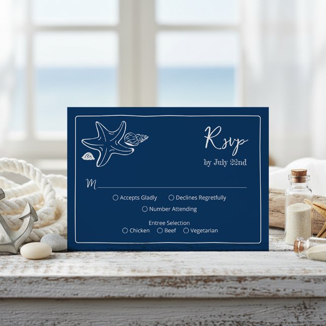 Coastal Blues Seashells & Script Wedding RSV RSVP Karte (Von Creator hochgeladen)
