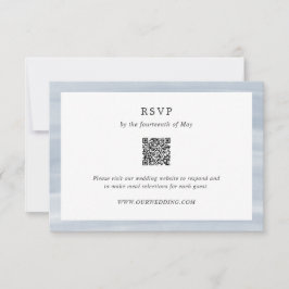 Coastal Chic Mute Blue QR Code Elegante Hochzeit RSVP Karte