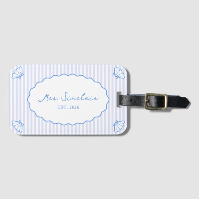 Coastal Chic Personalisiert Blue Honeymoon Mrs. Gepäckanhänger (Vorderseite (Horizontal))