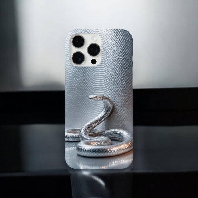 Cobra - Schlangenschild iPhone 16 Pro Max Hülle (Von Creator hochgeladen)