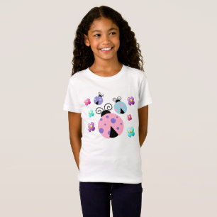 Coccinelles et T-shirt de la fille de marguerites
