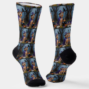 Cockapoo Dog Whimsical Halloween Malerei Socken