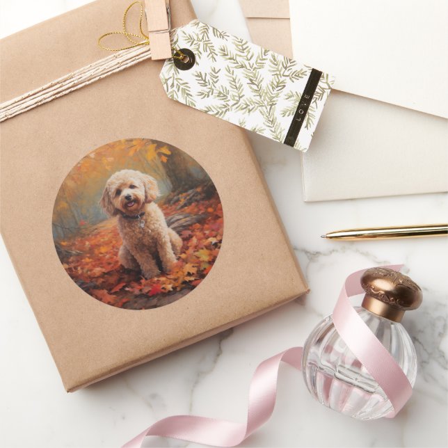 Cockapoo im Herbst Leaves Fall Inspiriert Runder Aufkleber (Schenken)