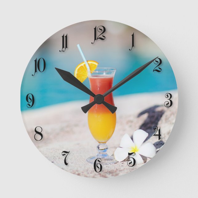 Cocktailglas Runde Wanduhr (Vorderseite)