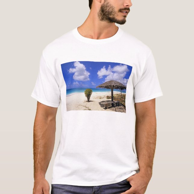 Coco Point Beach, Barbuda, Antigua T-Shirt (Vorderseite)
