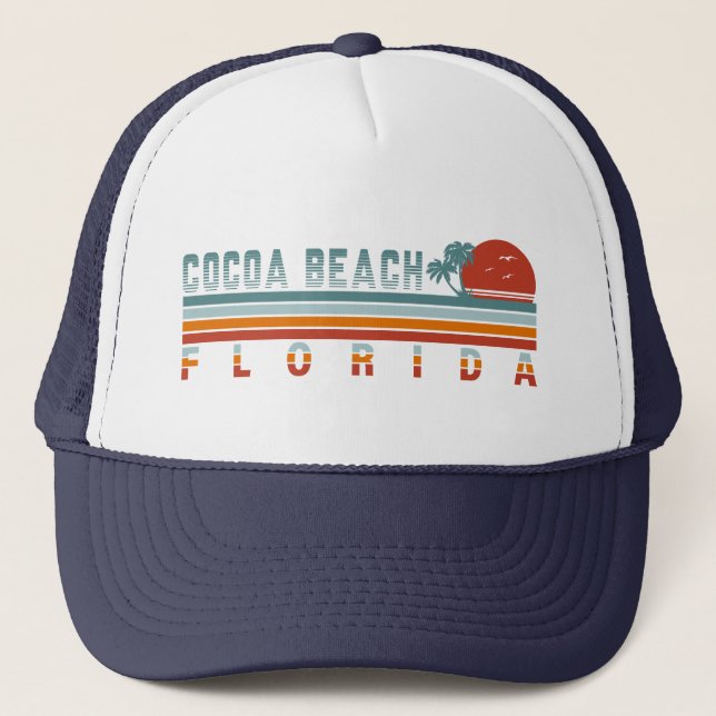Cocoa Beach Florida Retro Sunset Souvenirs 60er Truckerkappe (Vorderseite)
