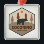 Coconino National Forest Bear Ornament Aus Metall<br><div class="desc">The Coconino National Forest is one of the most diverse National Forests in the country with landscapes ranging from the famous red rocks of Sedona to Ponderosa pine forests,  from southwestern desert to alpine tundra.</div>