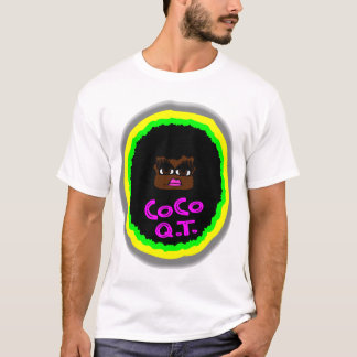 Cocos Q.T., herrliches Gesicht Browns mit dem T-Shirt