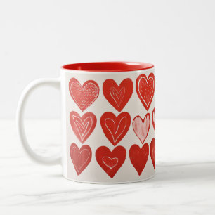 Coeurs dessinés à la main Mug à deux tons