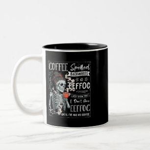 Coffee Spelled Backwards Is Eeffoc Funny Skeleton  Zweifarbige Tasse
