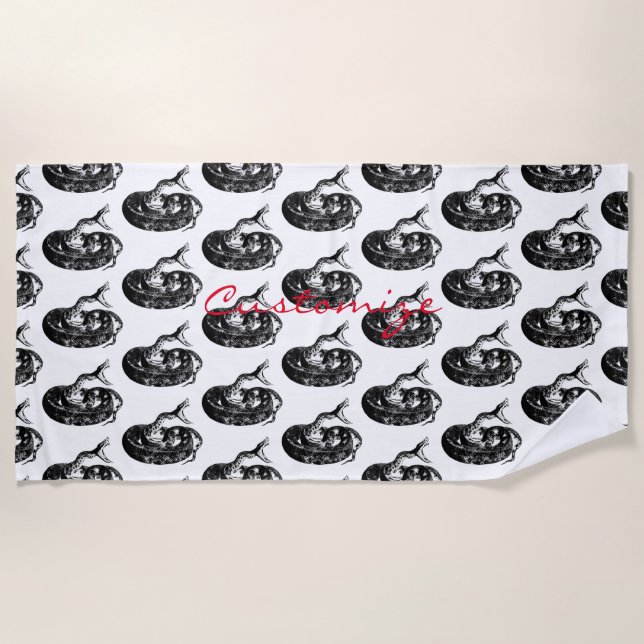 Coiled Rattlesnake Thunder_Cove Strandtuch (Vorderseite)