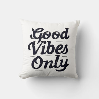 Cojín de decoración only good vibes kissen