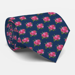 Col cravate Navy avec roses et dahlias