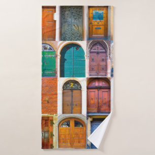 Collage of mittelalterliche front doors in Prag, T Badehandtuch