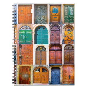 Collage of mittelalterliche front doors in Prag, T Notizblock