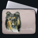 Collie-HundeAquarell-Illustration Laptopschutzhülle<br><div class="desc">Dieses ist eine Malerei eines königlichen schauenden Colliehundes. Sie hat des Schwarzen und weißen Pelz des Tan.</div>