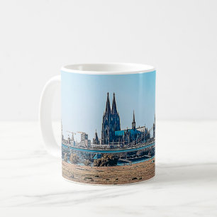 Cologne Panorama avec tasse de café