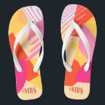Color Block Wedding Mrs. Bride Summer ID740 Flip Flops<br><div class="desc">Abstrakte Farbblockade in einer kühnen Farbpalette aus heißem Rosa, Mandarine Orange und Gelb bietet einen beeindruckenden Hintergrund für die Stücke in dieser zeitgenössischen Hochzeitssuite. Die Flip Flops für die hier gezeigte Braut haben den optionalen Text "MRS" in einem kühlen, modernen Schriftart Stil. Anpassen Sie sich einfach an den Alltag, indem...</div>