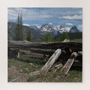 Colorado-Berg mit Rustikal-Logs-Puzzle