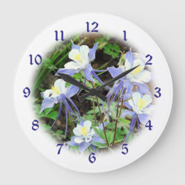 Colorado Blue Columbine Vignette Große Wanduhr