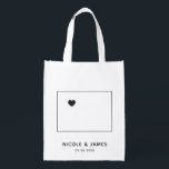Colorado Wedding Welcome Bag Tasche mit Karte Wiederverwendbare Einkaufstasche<br><div class="desc">Begrüßungsgeschenktasche mit Kartengrafik. Ihre Gäste werden in ihrem Hotel einchecken und diese Tasche mit den Leckereien,  die sie erwarten,  finden. Sie können das Herz mit der Funktion "Weiter anpassen" an den Ort Ihres großen Tages positionieren.</div>
